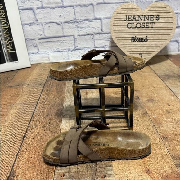 Birkenstock Yao Sandals 38 Womens 7 Mocha Brown Slide Slip On Buckle Strap Shoes - Picture 2 of 8